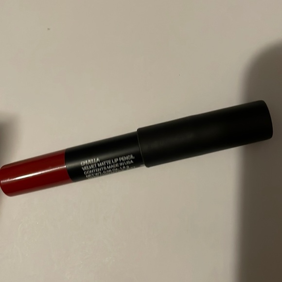 4 Mini Nars Velvet and Satin Lip Pencils - Picture 3 of 3